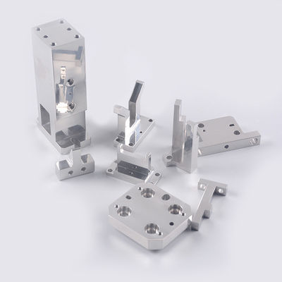 Bagian penggilingan CNC bervolume rendah Powder Coating CNC Hardware Parts