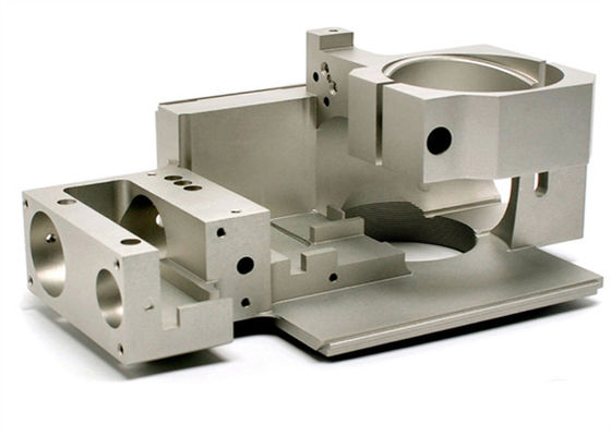 Precision Custom Aluminium Die Casting Bagian Otomotif Komponen Multi Cavity