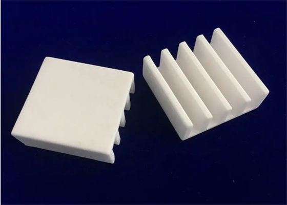 Universal Heat Sink Keramik Ketahanan Korosi Kekuatan Tinggi