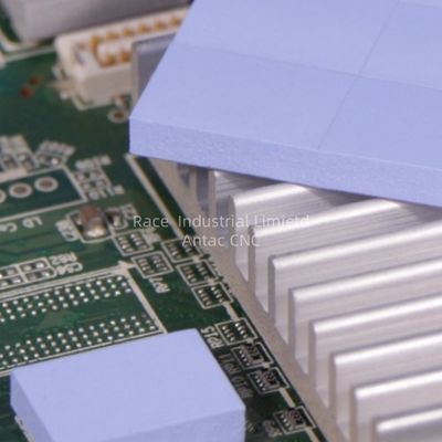 Tinggi Suhu Silicone Thermal Pad 0,23MPa Kekuatan Tarikan Untuk Industri