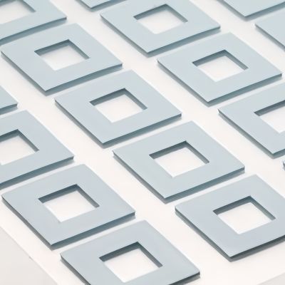Panas Konduktif Abu-abu Suhu Tinggi Karet Silikon Pad Dengan 0,3mm Untuk 15mm Sampel Tersedia
