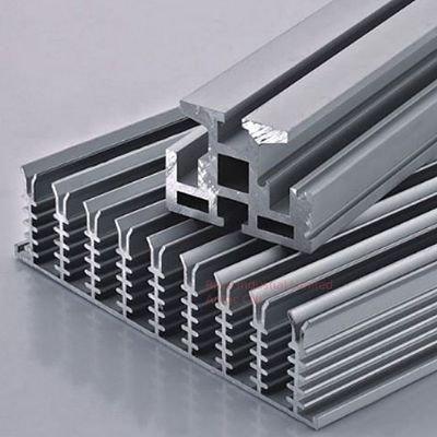 Profil Ekstrusi Paduan Aluminium Tahan Korosi 6063 6061 6005 6060 T5 T6 Aplikasi Multi Spesifikasi